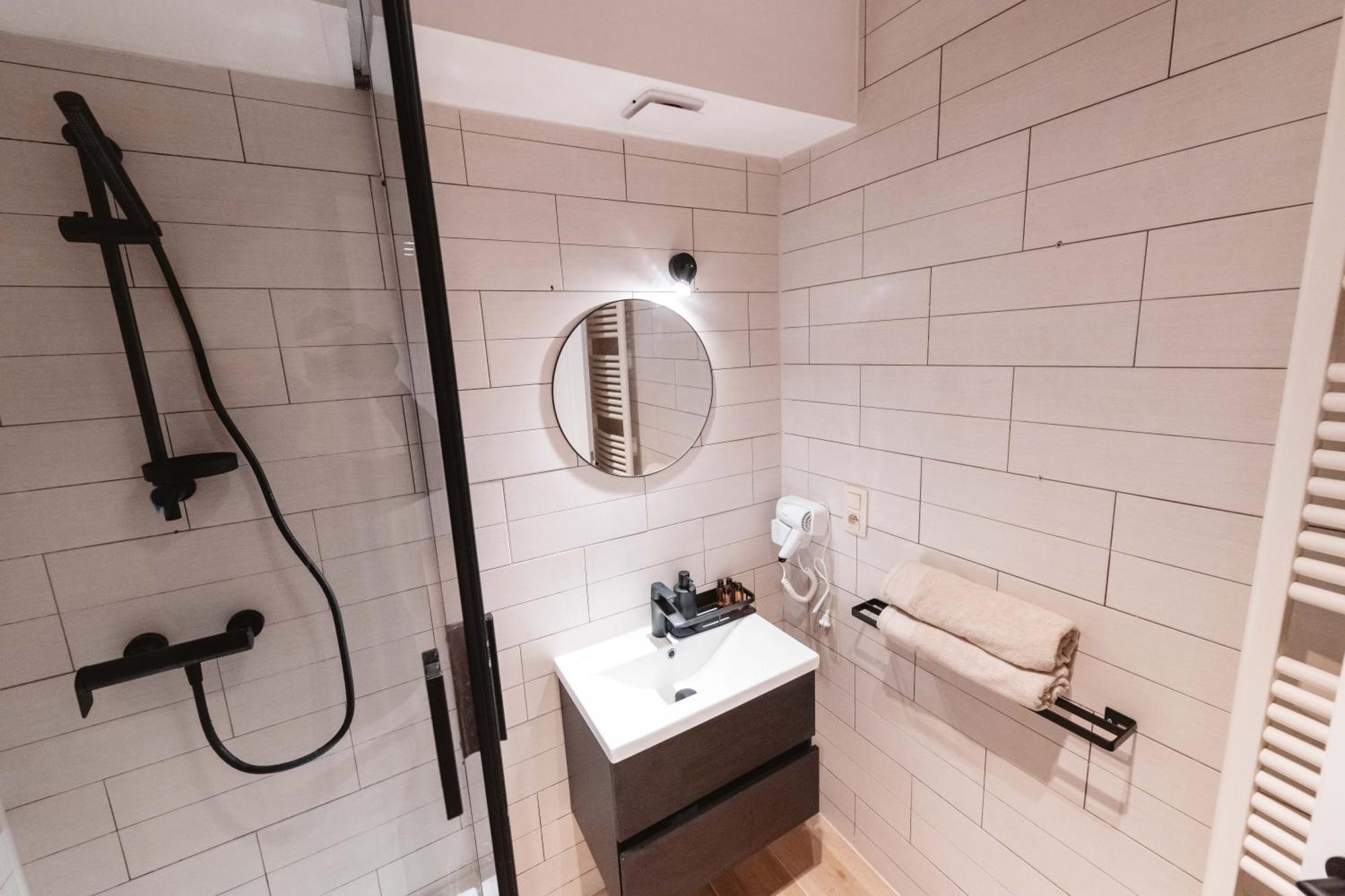 K-Suites Брюссель Экстерьер фото